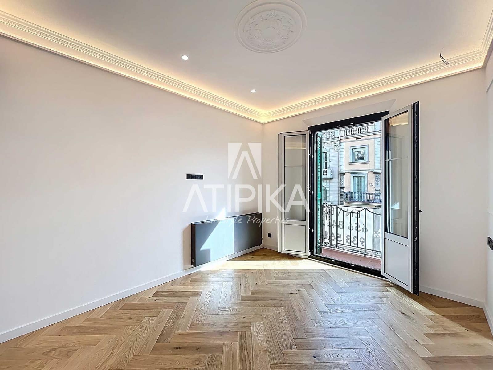 3 bedroom Apartment for sale in Barcelona city - € 1,800,000 (Ref: 9548795)