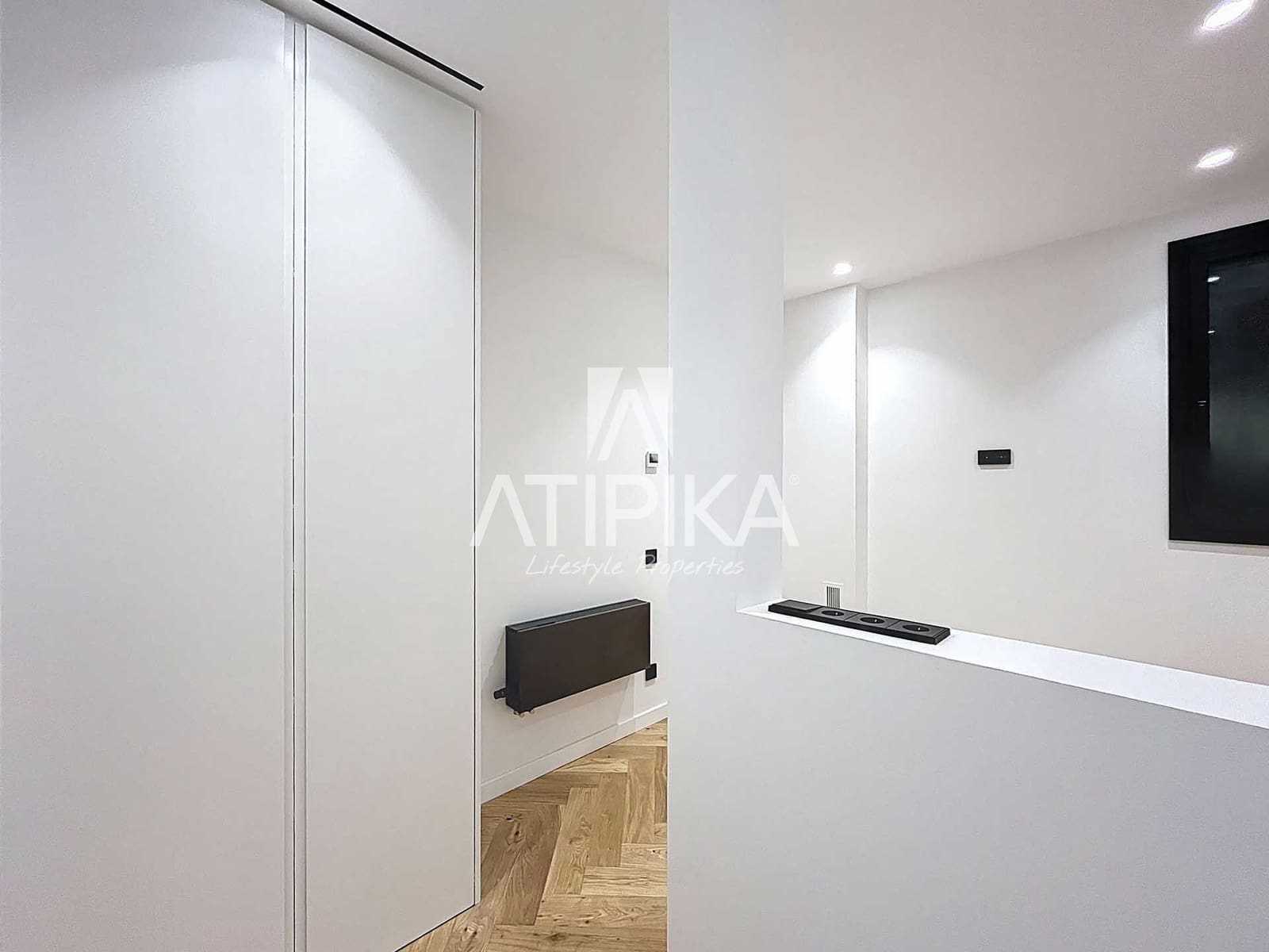 3 bedroom Apartment for sale in Barcelona city - € 1,800,000 (Ref: 9548795)