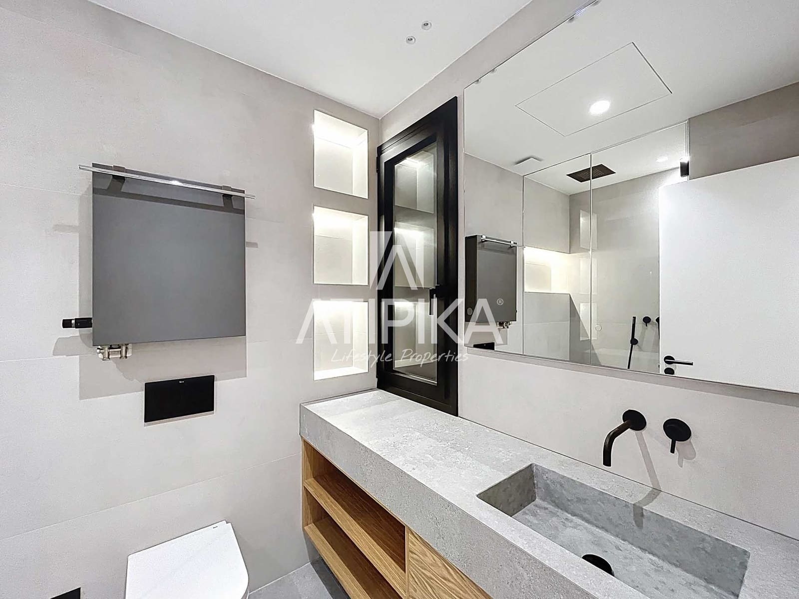 3 bedroom Apartment for sale in Barcelona city - € 1,800,000 (Ref: 9548795)