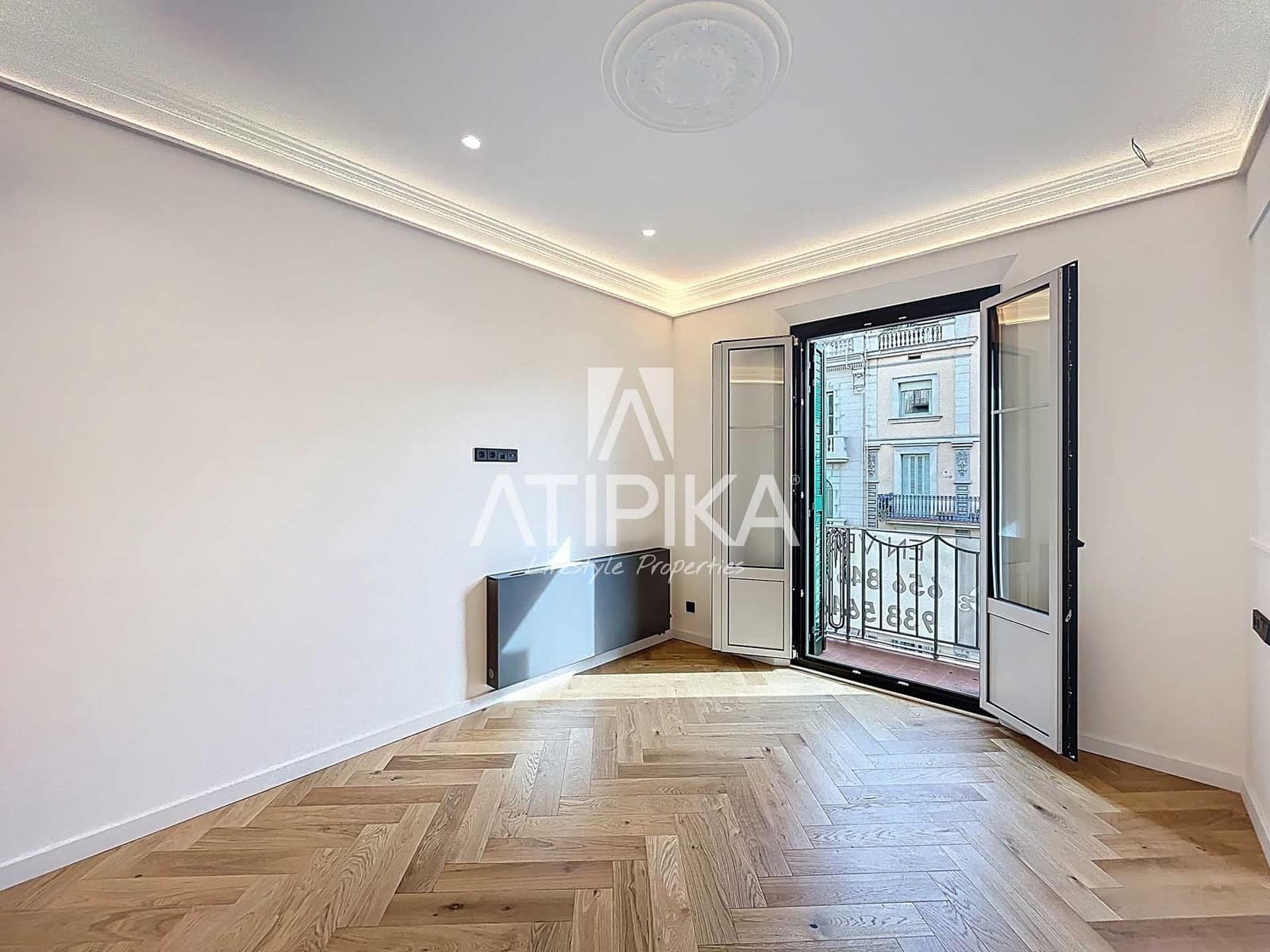 3 bedroom Apartment for sale in Barcelona city - € 1,800,000 (Ref: 9548795)