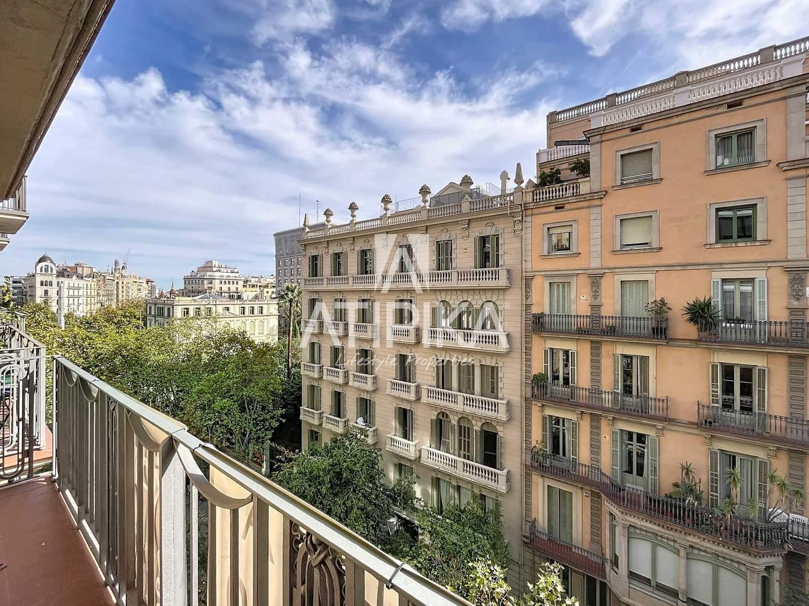 3 bedroom Apartment for sale in Barcelona city - € 1,800,000 (Ref: 9548795)
