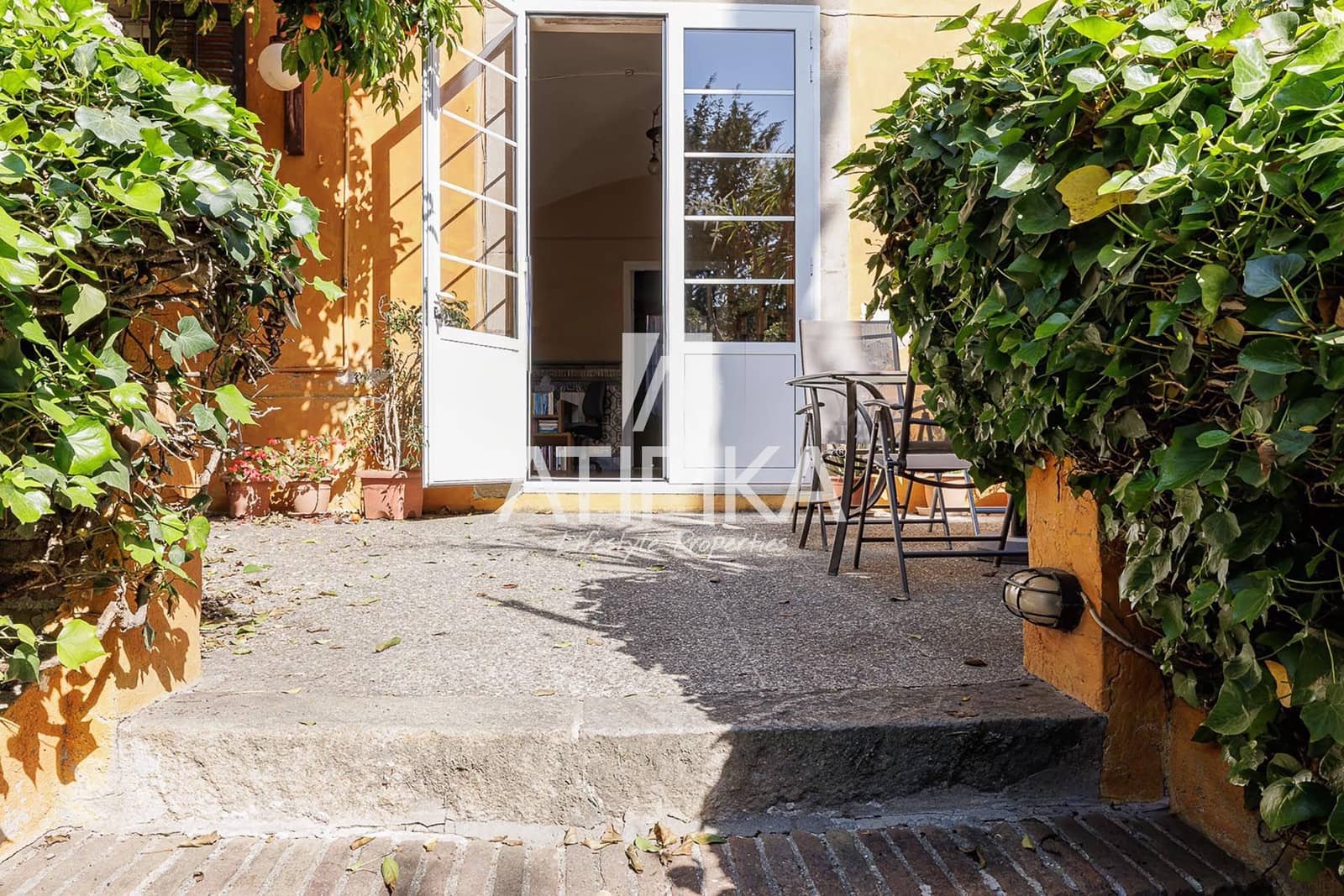 7 soveværelse Villa til salg i Barcelona by - € 2.700.000 (Ref: 9941291)