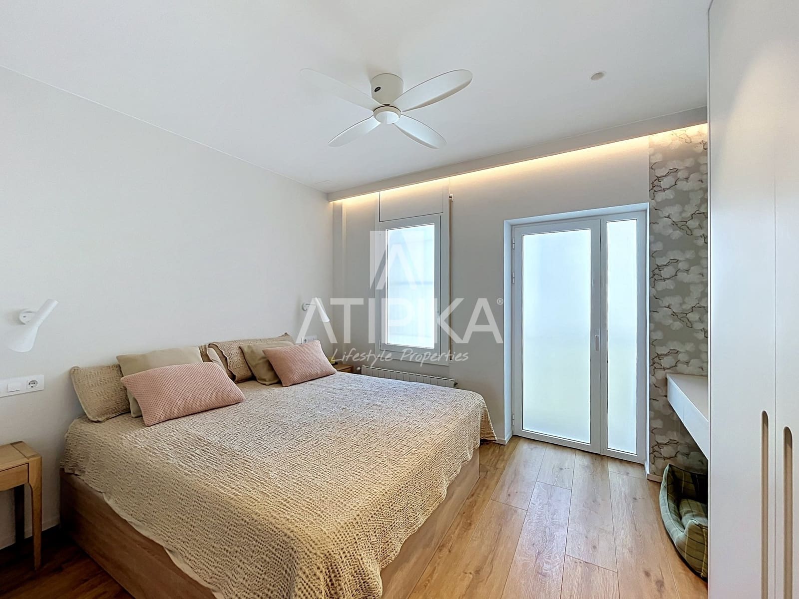 3 bedroom Apartment for sale in Barcelona city - € 620,000 (Ref: 9941293)