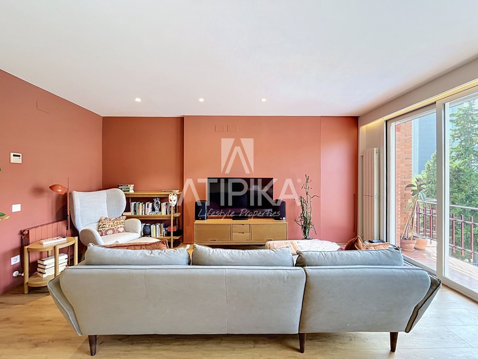3 bedroom Apartment for sale in Barcelona city - € 620,000 (Ref: 9941293)
