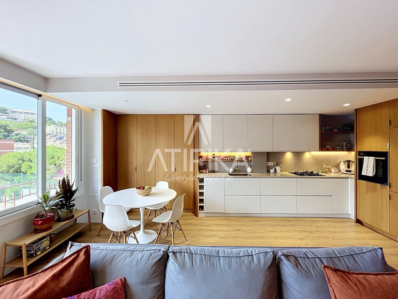 3 bedroom Apartment for sale in Barcelona city - € 620,000 (Ref: 9941293)