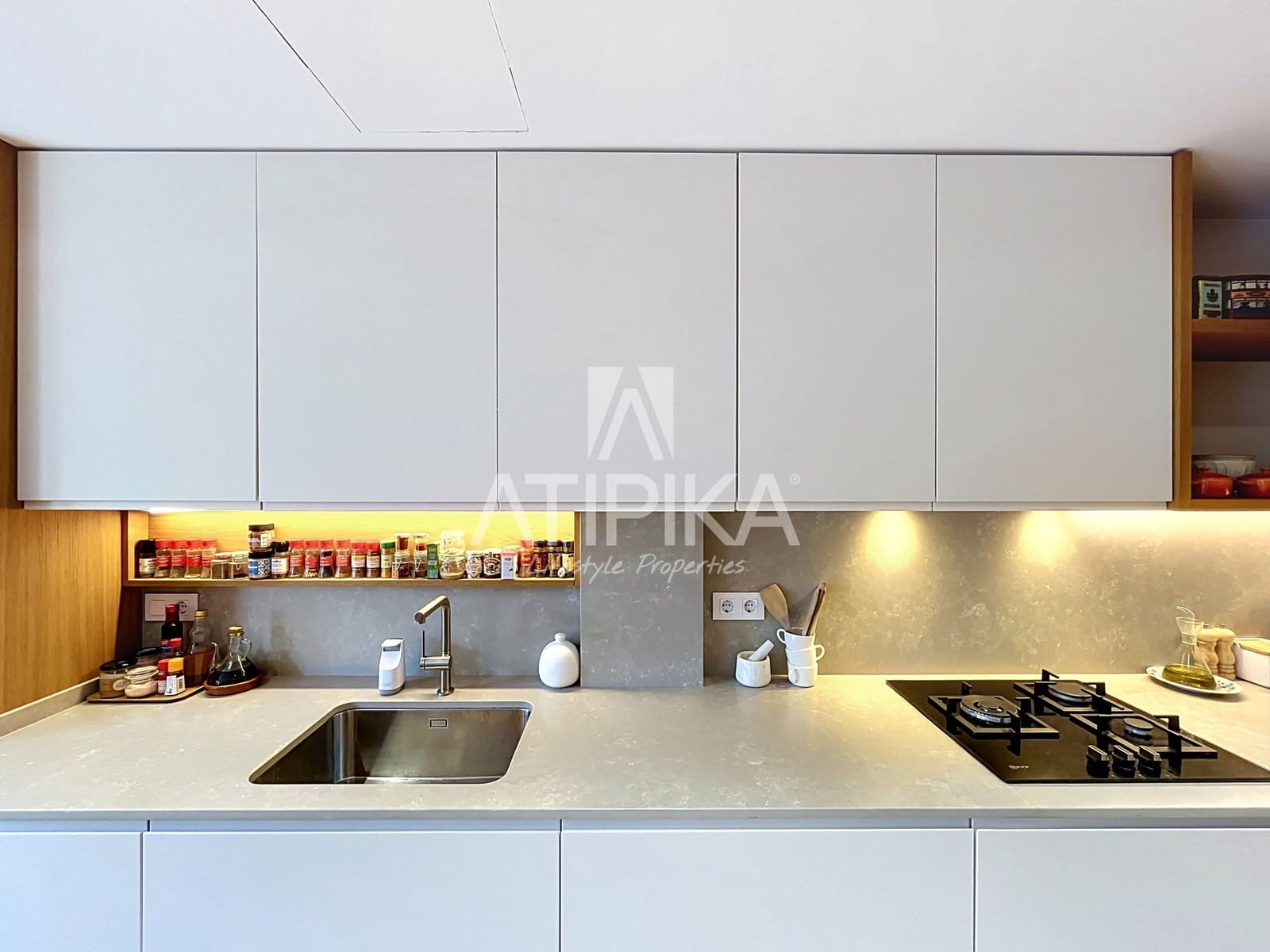 3 bedroom Apartment for sale in Barcelona city - € 620,000 (Ref: 9941293)