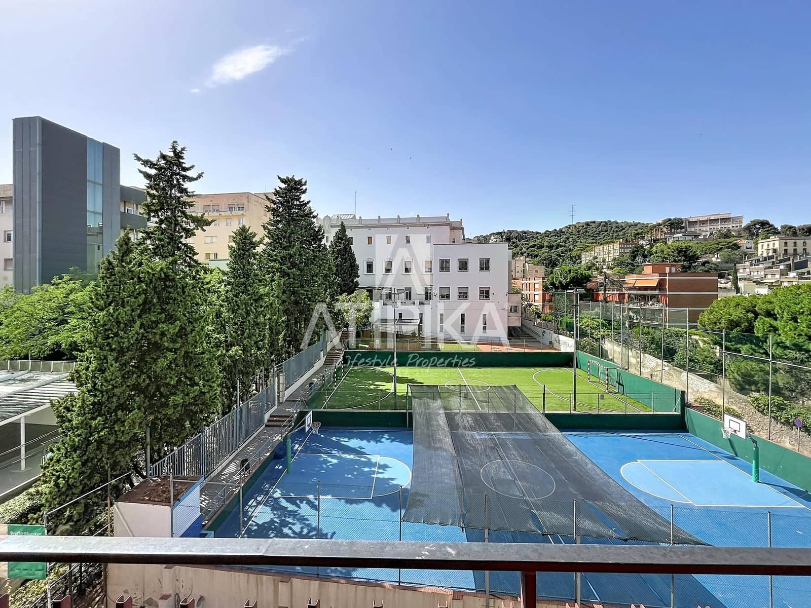 3 bedroom Apartment for sale in Barcelona city - € 620,000 (Ref: 9941293)