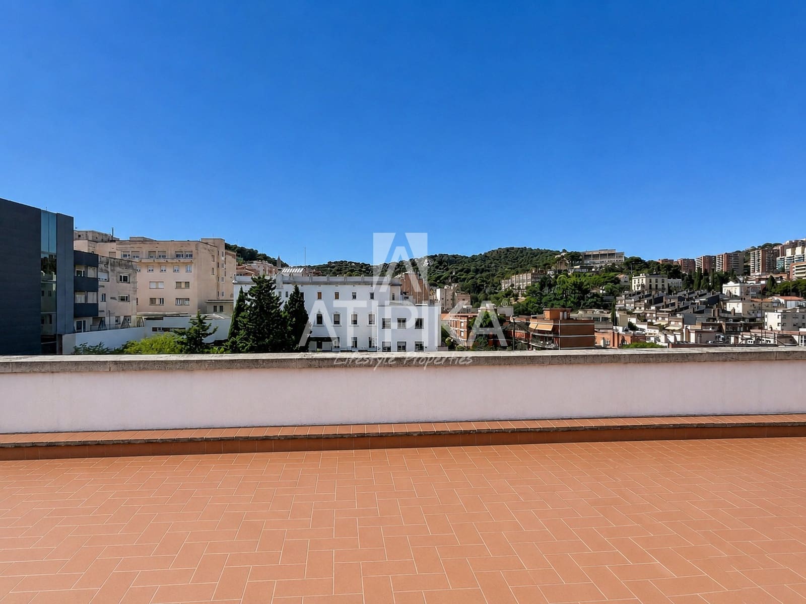 3 bedroom Apartment for sale in Barcelona city - € 620,000 (Ref: 9941293)