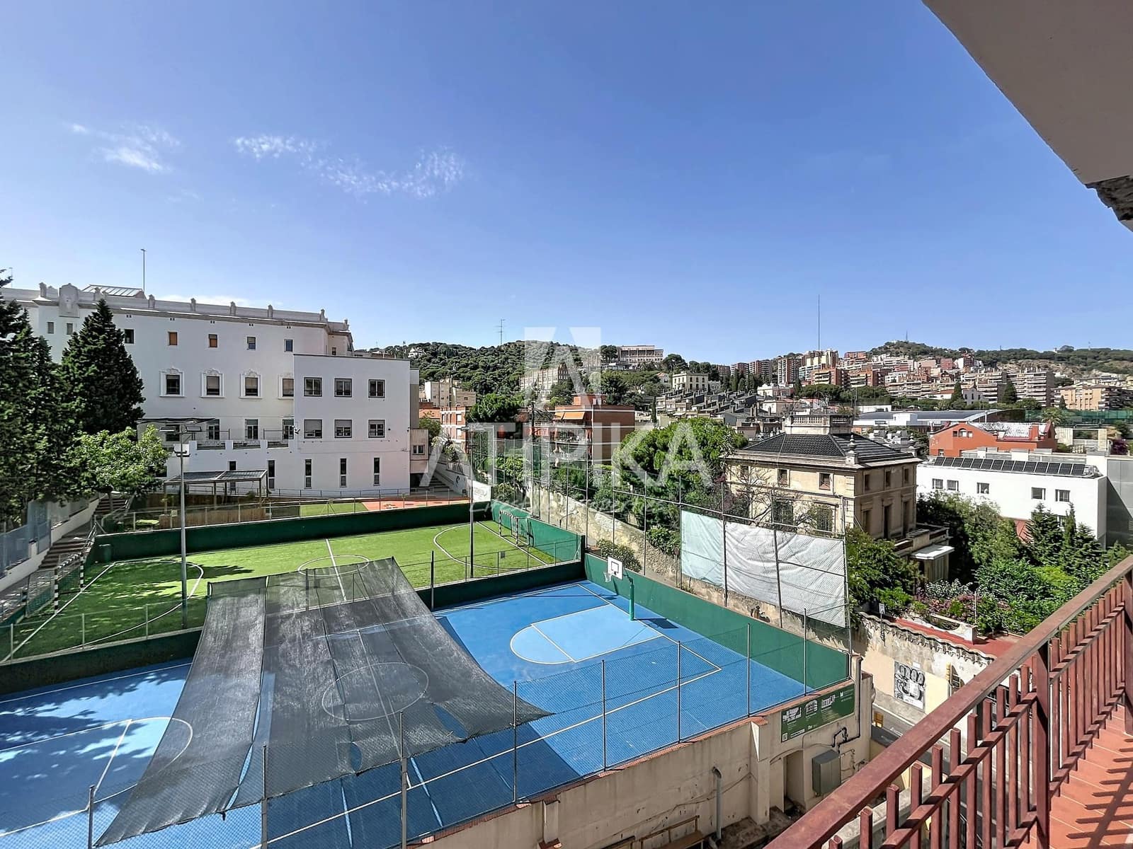 3 bedroom Apartment for sale in Barcelona city - € 620,000 (Ref: 9941293)