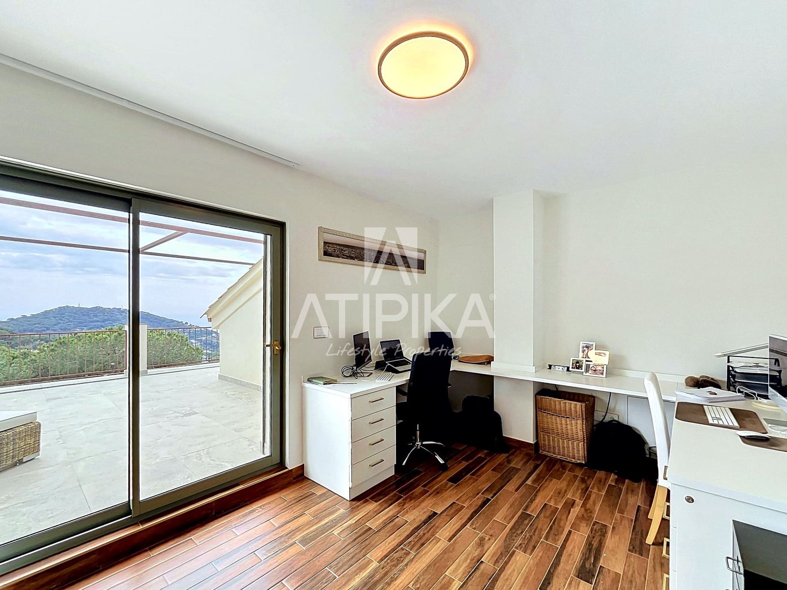 6 soveværelse Villa til salg i Cabrils med swimmingpool - € 3.500.000 (Ref: 9941295)