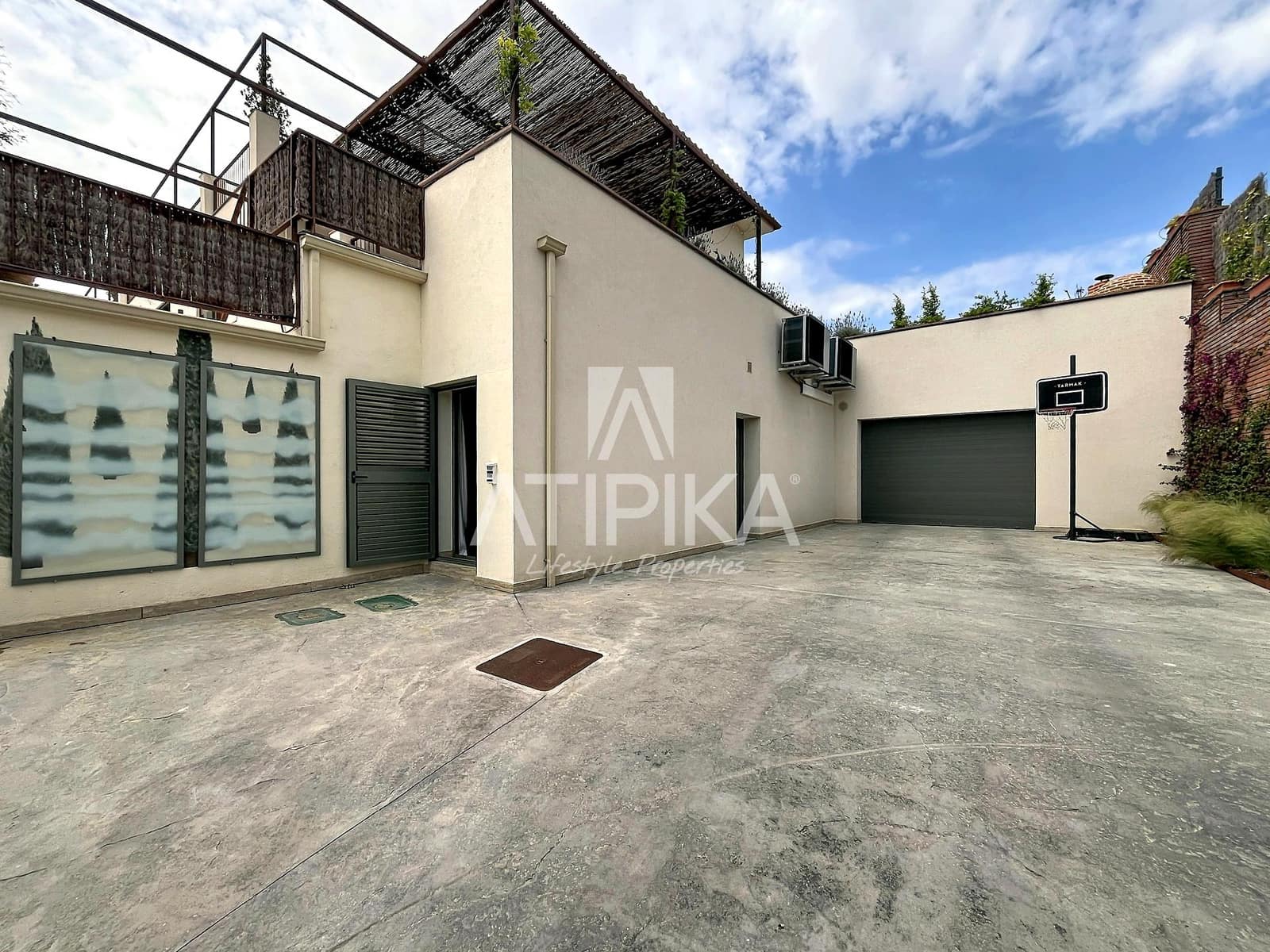 6 soveværelse Villa til salg i Cabrils med swimmingpool - € 3.500.000 (Ref: 9941295)