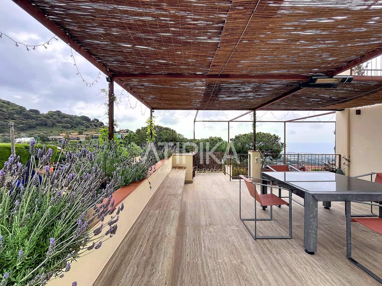6 soveværelse Villa til salg i Cabrils med swimmingpool - € 3.500.000 (Ref: 9941295)