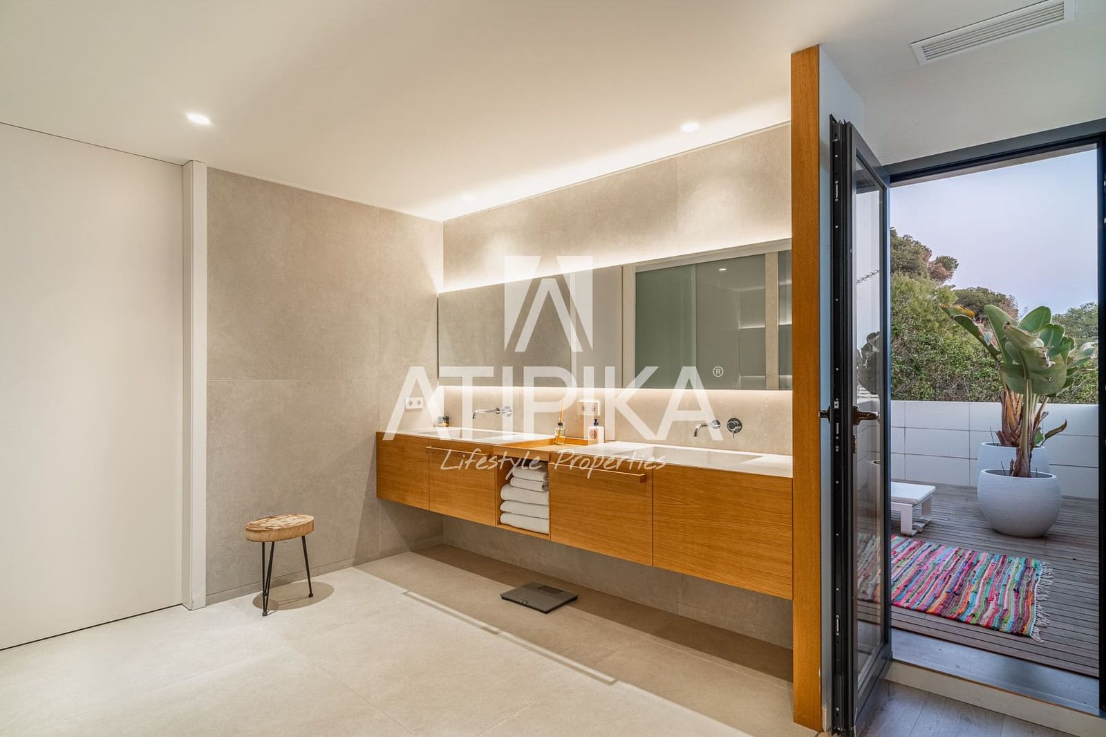 6 sypialnia Willa na sprzedaż w Les Botigues de Sitges z basenem - 2 550 000 € (Ref: 9941296)