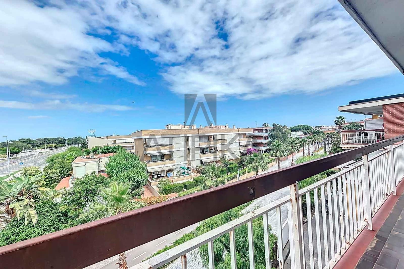 3 soverom Leilighet til salgs i Castelldefels med svømmebasseng - € 415 000 (Ref: 9941297)
