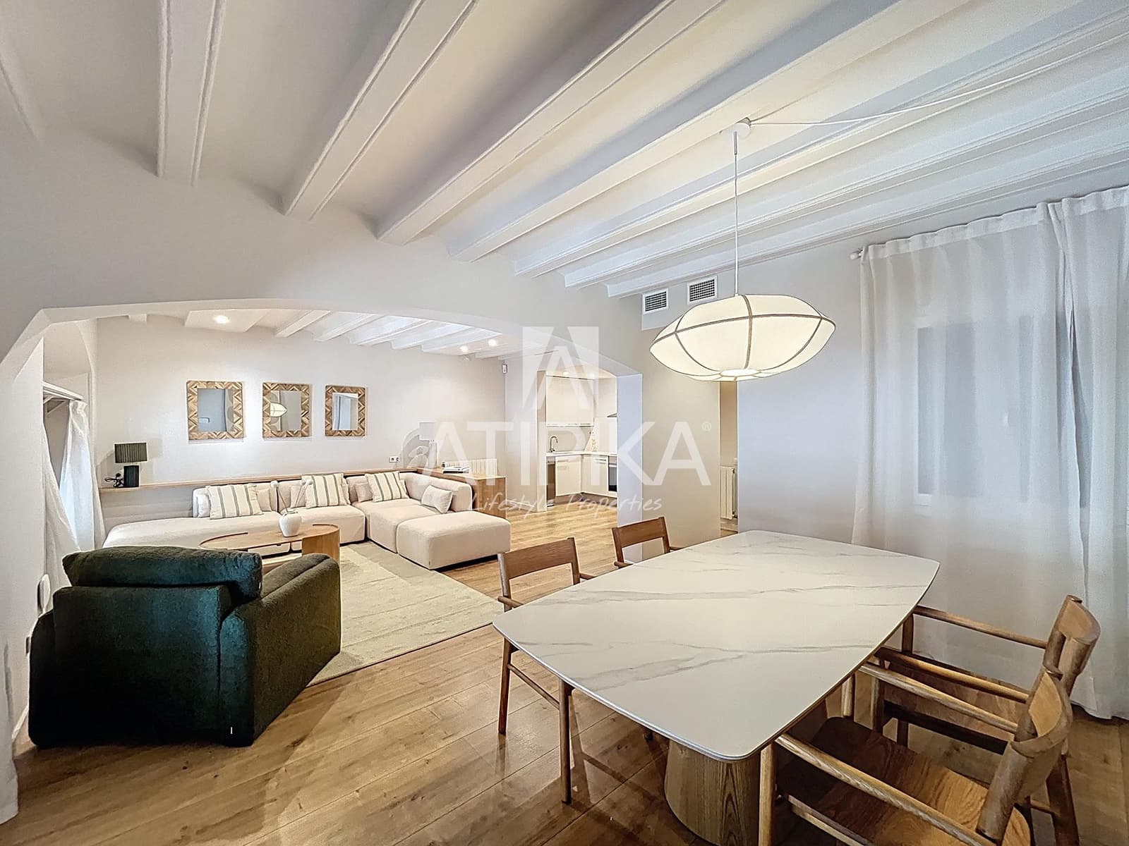 Apartamento de 2 habitaciones en Barcelona ciudad en venta con piscina - 550.000 € (Ref: 9941298)