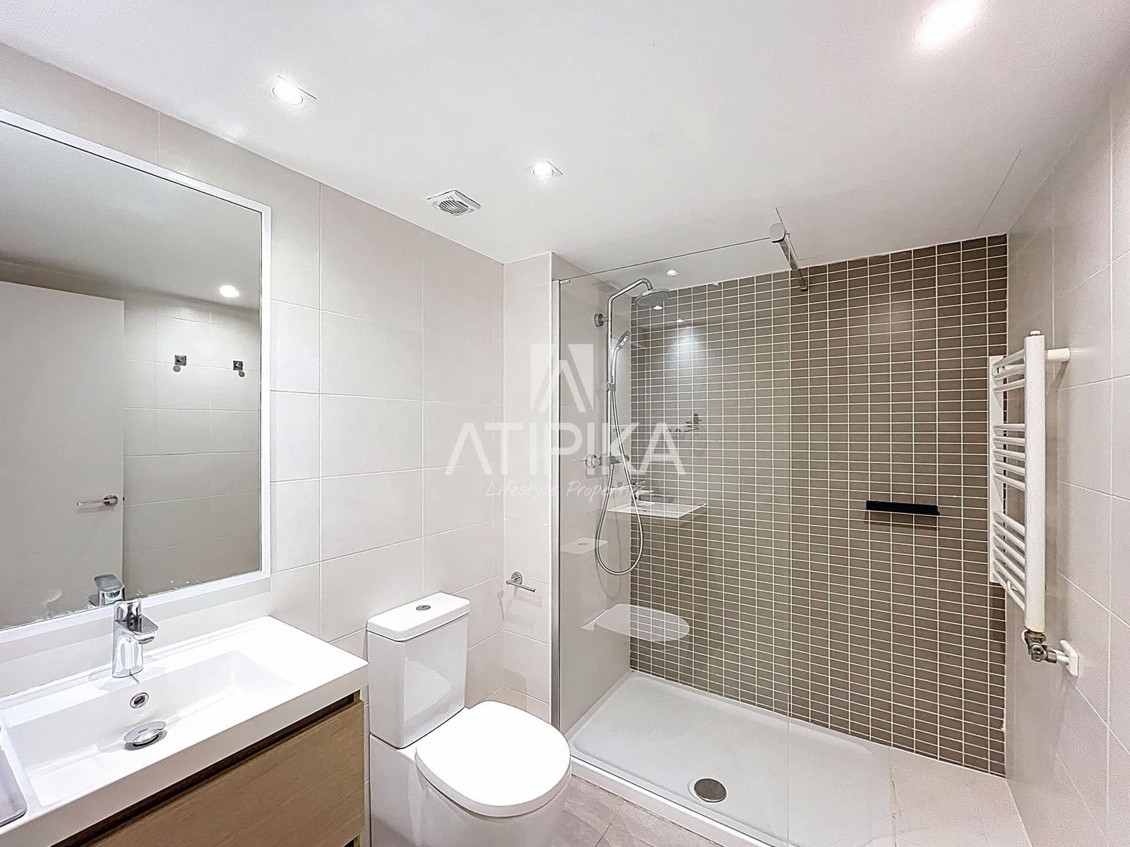 Apartamento de 2 habitaciones en Barcelona ciudad en venta con piscina - 550.000 € (Ref: 9941298)