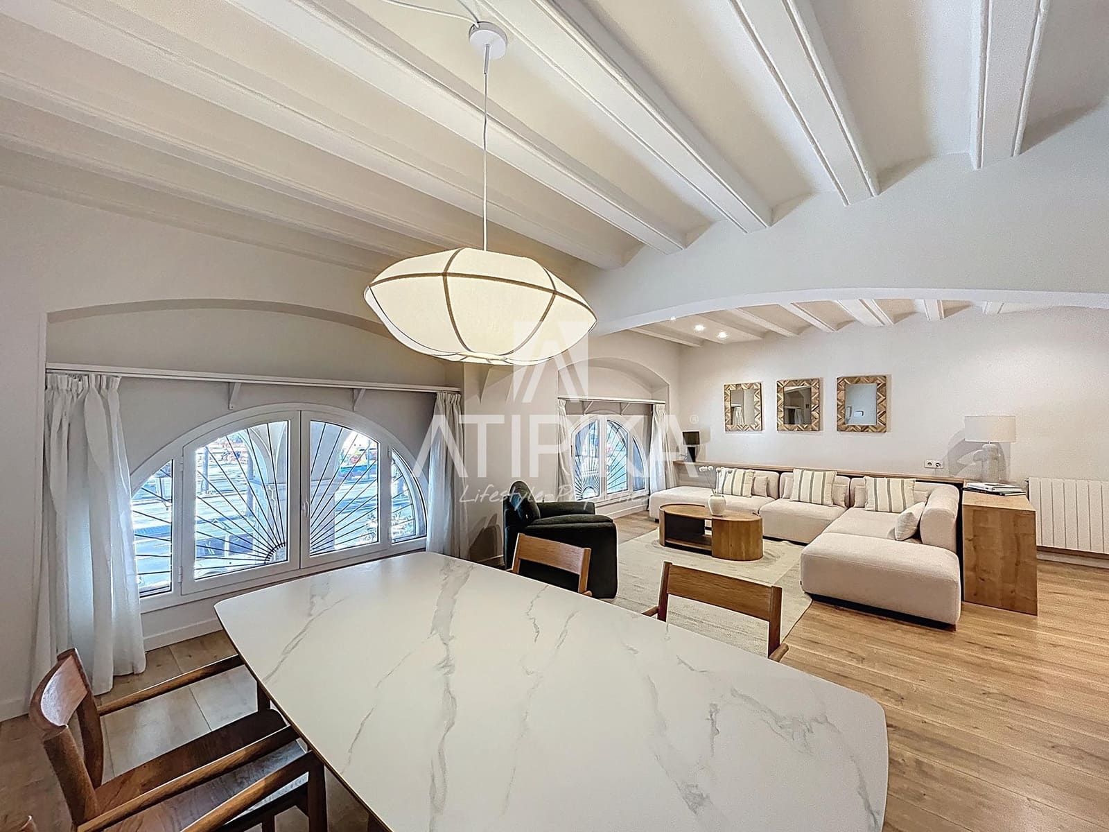 Apartamento de 2 habitaciones en Barcelona ciudad en venta con piscina - 550.000 € (Ref: 9941298)