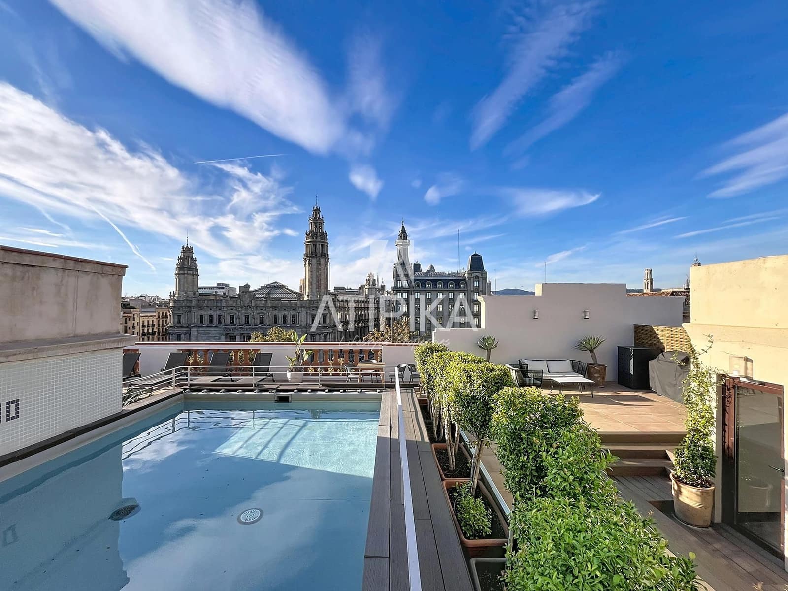 Apartamento de 2 habitaciones en Barcelona ciudad en venta con piscina - 550.000 € (Ref: 9941298)
