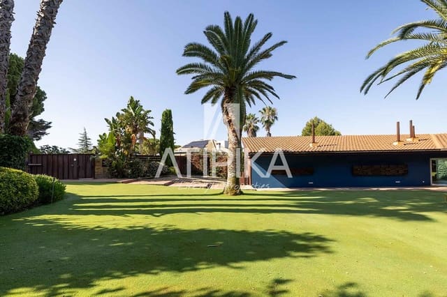 5 sypialnia Willa na sprzedaż w Sant Andreu de Llavaneres z basenem - 2 300 000 € (Ref: 9941304)