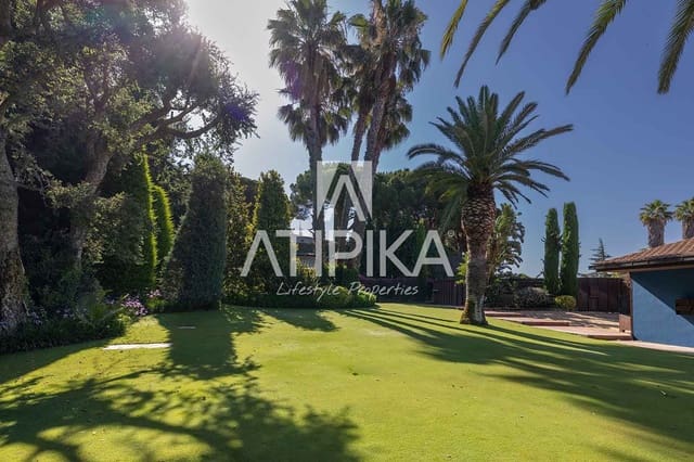 5 sypialnia Willa na sprzedaż w Sant Andreu de Llavaneres z basenem - 2 300 000 € (Ref: 9941304)