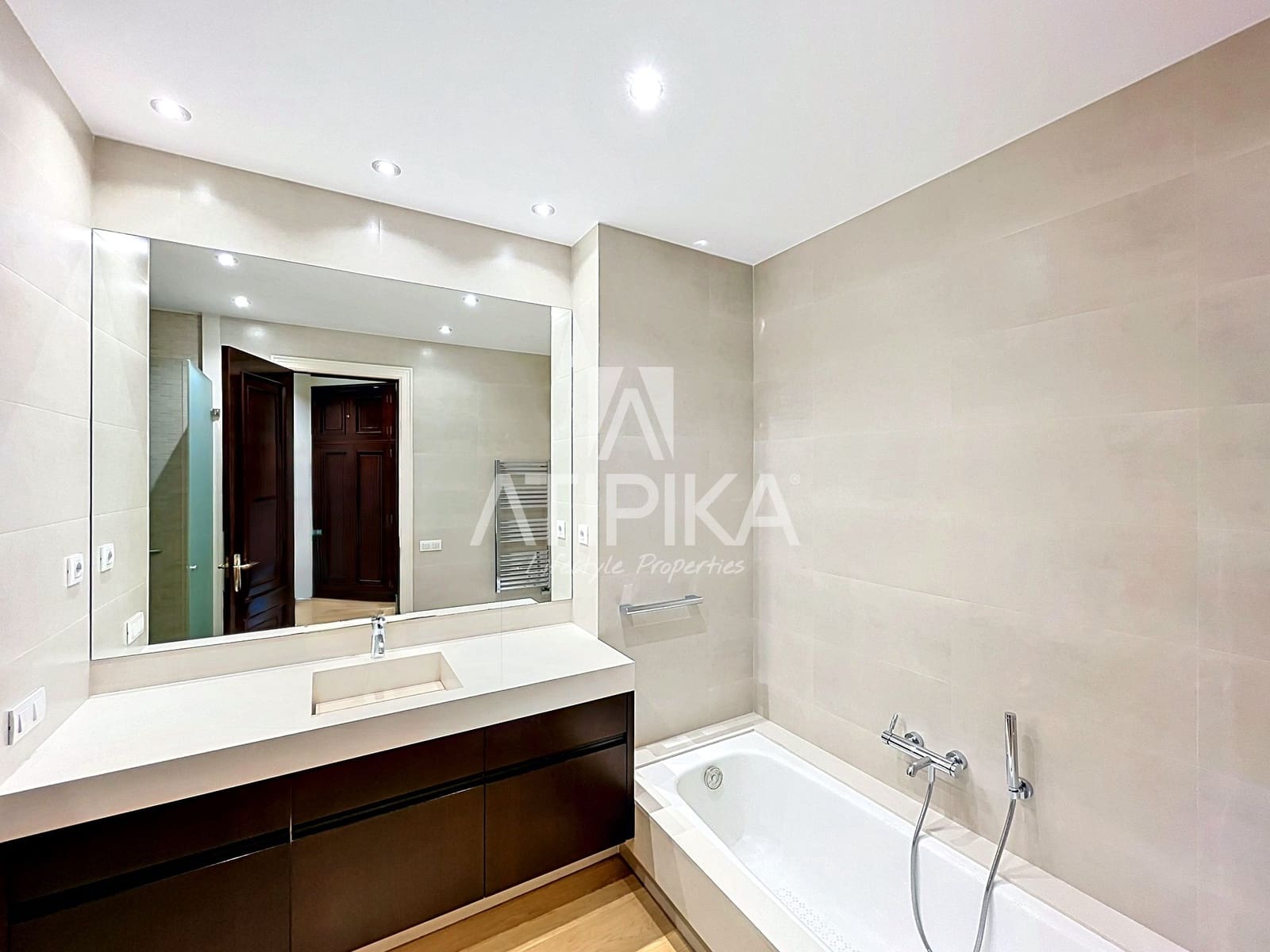 4 makuuhuone Huoneisto myytävänä paikassa Barcelona kaupunki - 3 975 000 € (Ref: 9941305)