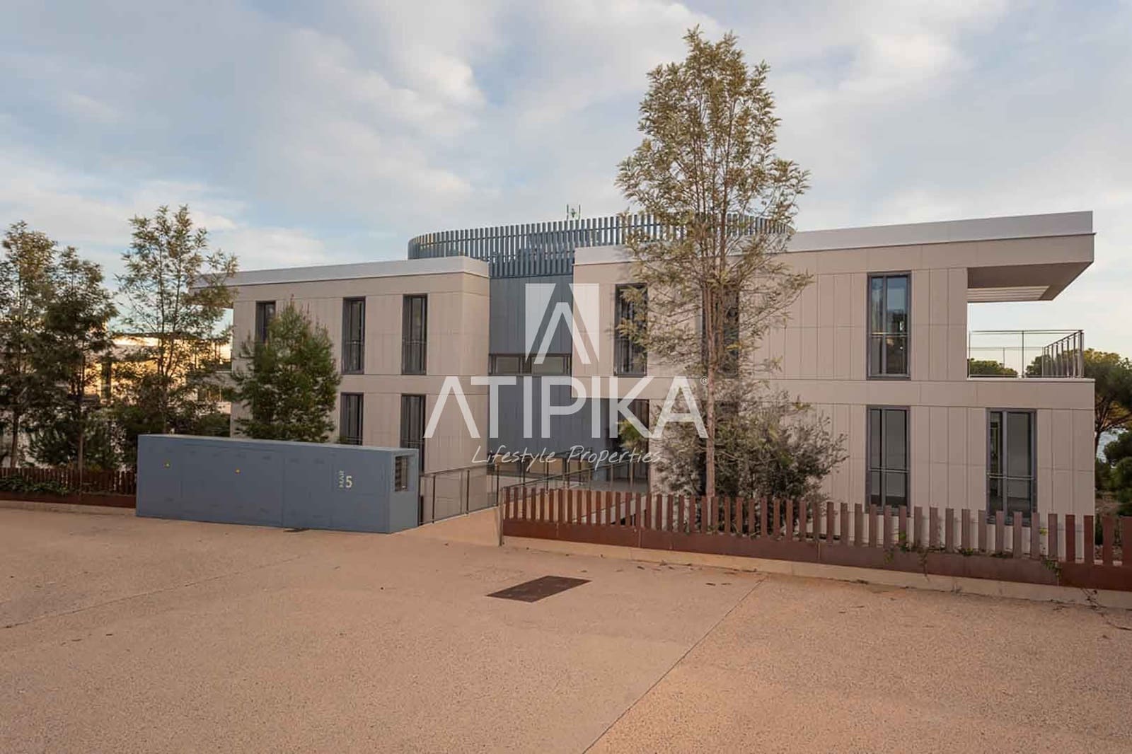 3 soveværelse Lejlighed til salg i Salou med swimmingpool - € 850.000 (Ref: 9941306)