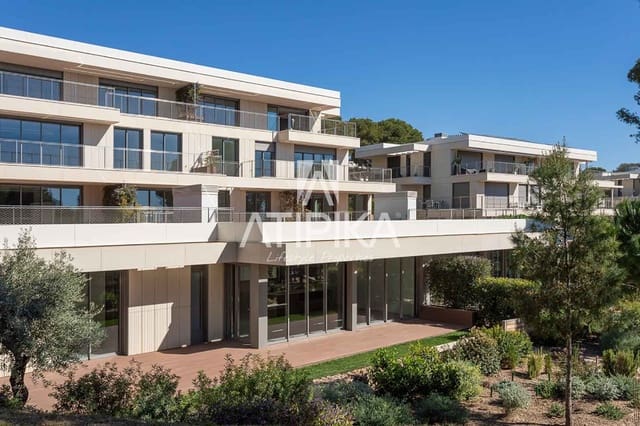 3 soveværelse Lejlighed til salg i Salou med swimmingpool - € 850.000 (Ref: 9941306)