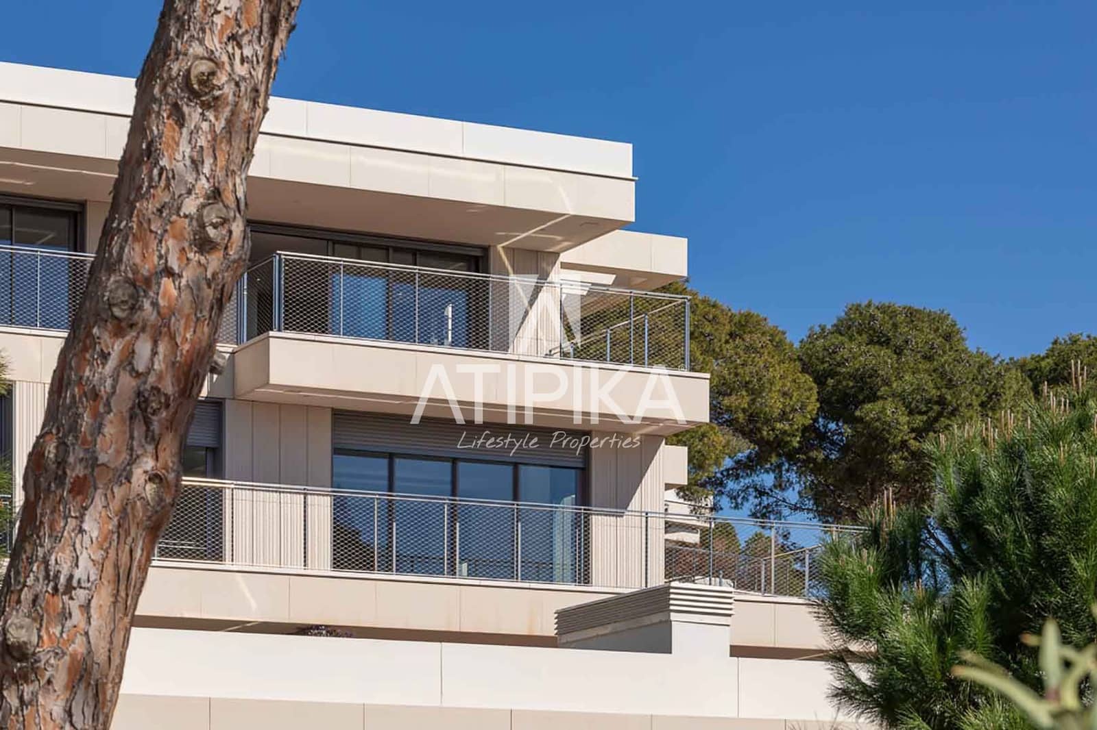 3 soveværelse Lejlighed til salg i Salou med swimmingpool - € 850.000 (Ref: 9941306)