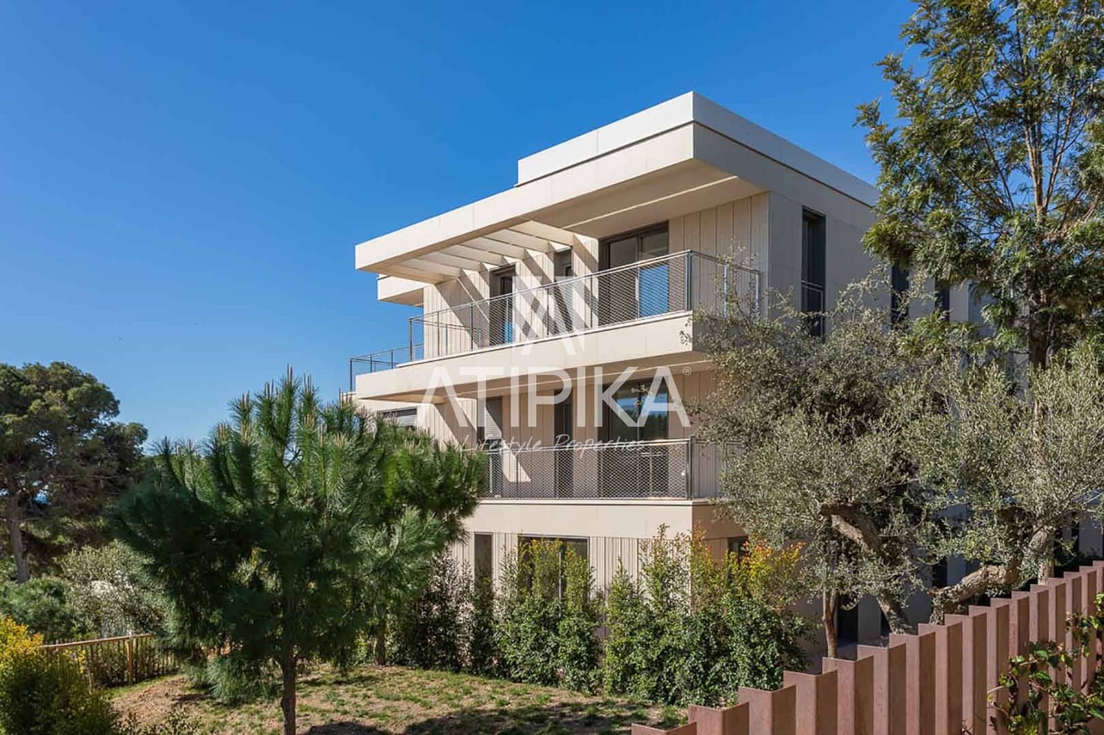 3 soveværelse Lejlighed til salg i Salou med swimmingpool - € 850.000 (Ref: 9941306)