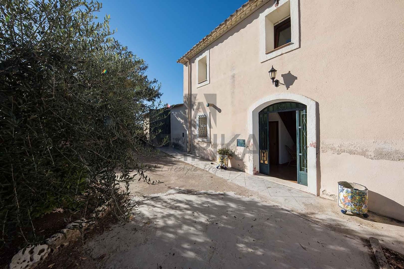 12 soveværelse Finca/Landehus til salg i Sant Marti Sarroca - € 1.050.000 (Ref: 9941307)
