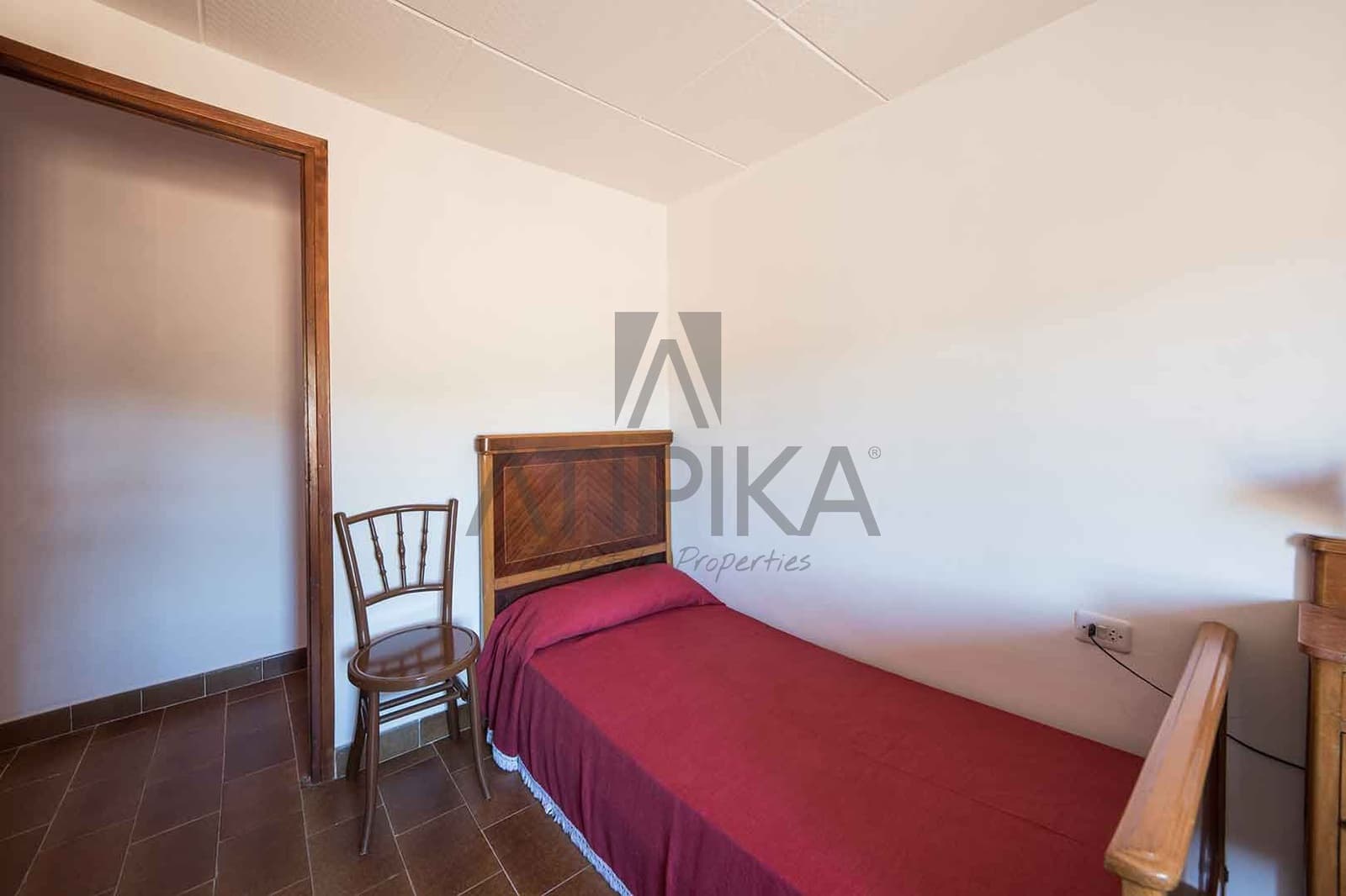 12 soveværelse Finca/Landehus til salg i Sant Marti Sarroca - € 1.050.000 (Ref: 9941307)