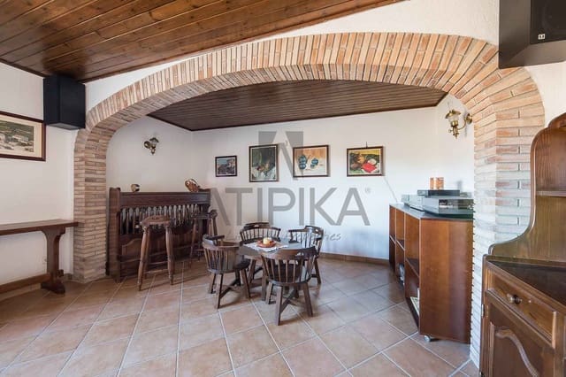 12 soveværelse Finca/Landehus til salg i Sant Martí Sarroca - € 1.050.000 (Ref: 9941307)