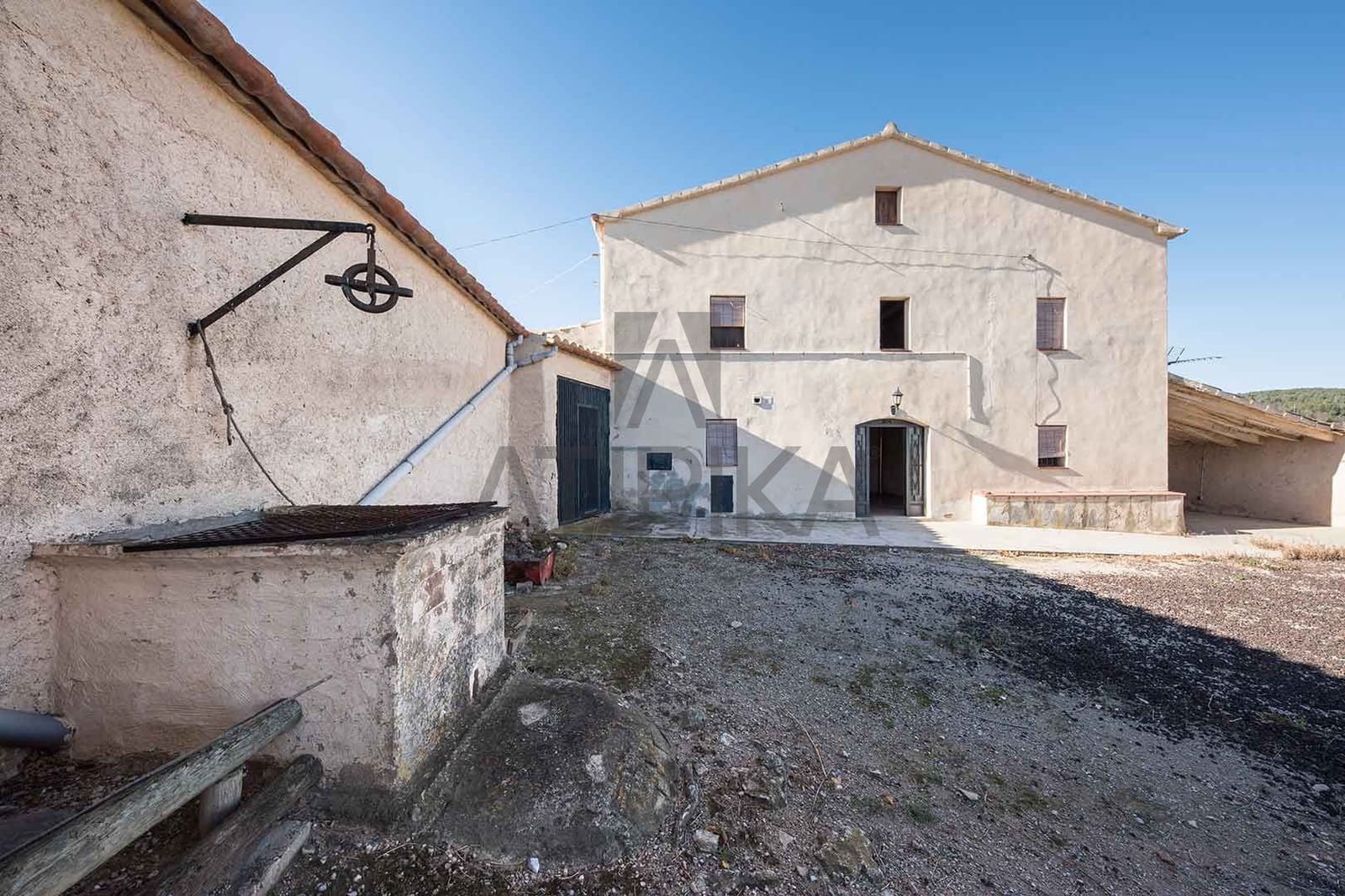 12 soveværelse Finca/Landehus til salg i Sant Marti Sarroca - € 1.050.000 (Ref: 9941307)