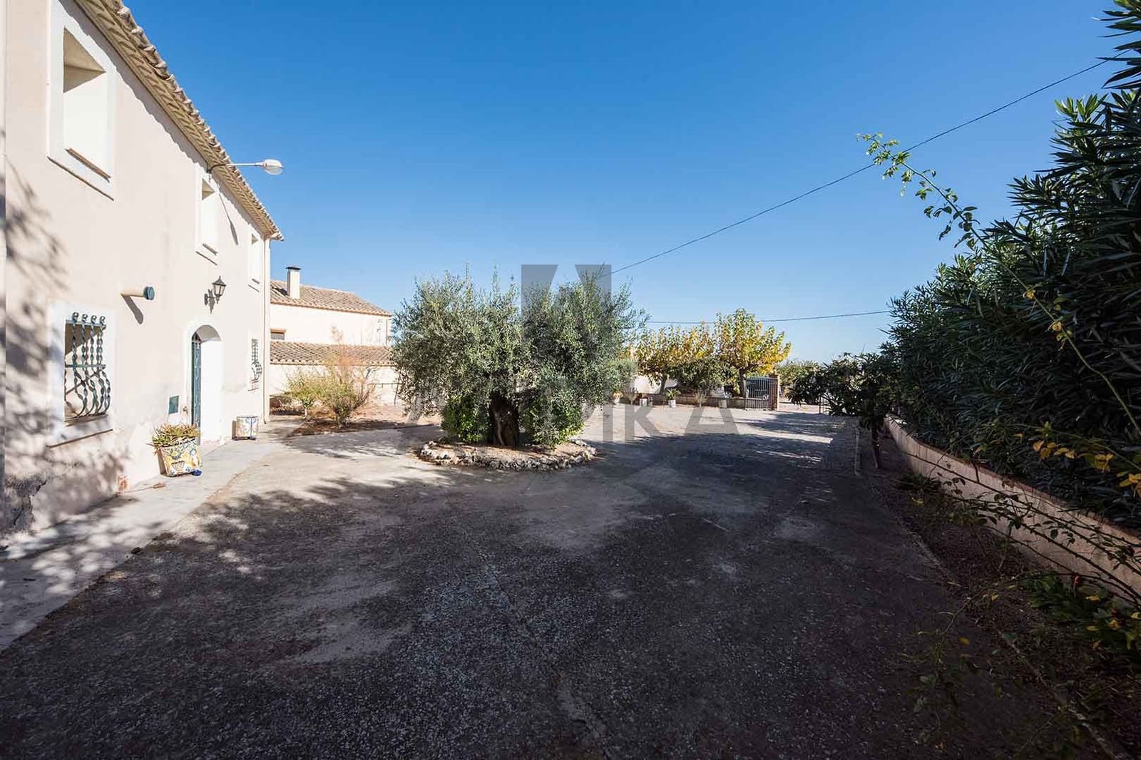 12 soveværelse Finca/Landehus til salg i Sant Marti Sarroca - € 1.050.000 (Ref: 9941307)