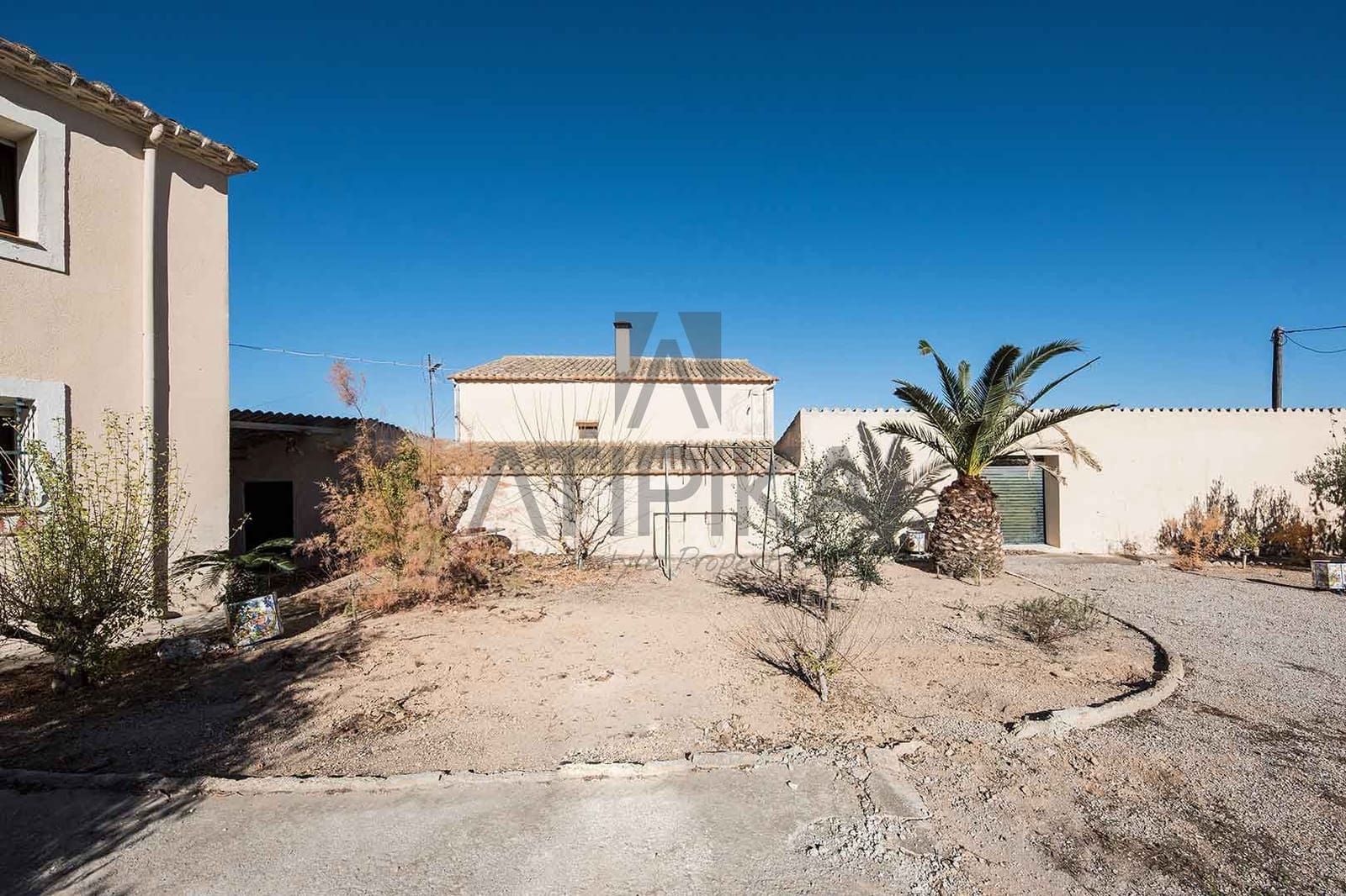 12 soveværelse Finca/Landehus til salg i Sant Marti Sarroca - € 1.050.000 (Ref: 9941307)
