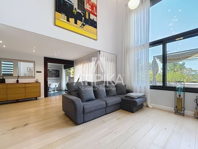 5 makuuhuone Huvila myytävänä paikassa Castelldefels mukana uima-altaan - 1 650 000 € (Ref: 9941310)