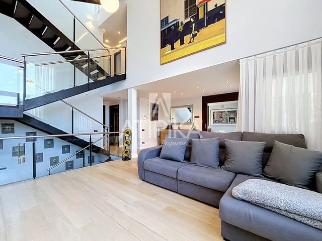 5 makuuhuone Huvila myytävänä paikassa Castelldefels mukana uima-altaan - 1 650 000 € (Ref: 9941310)