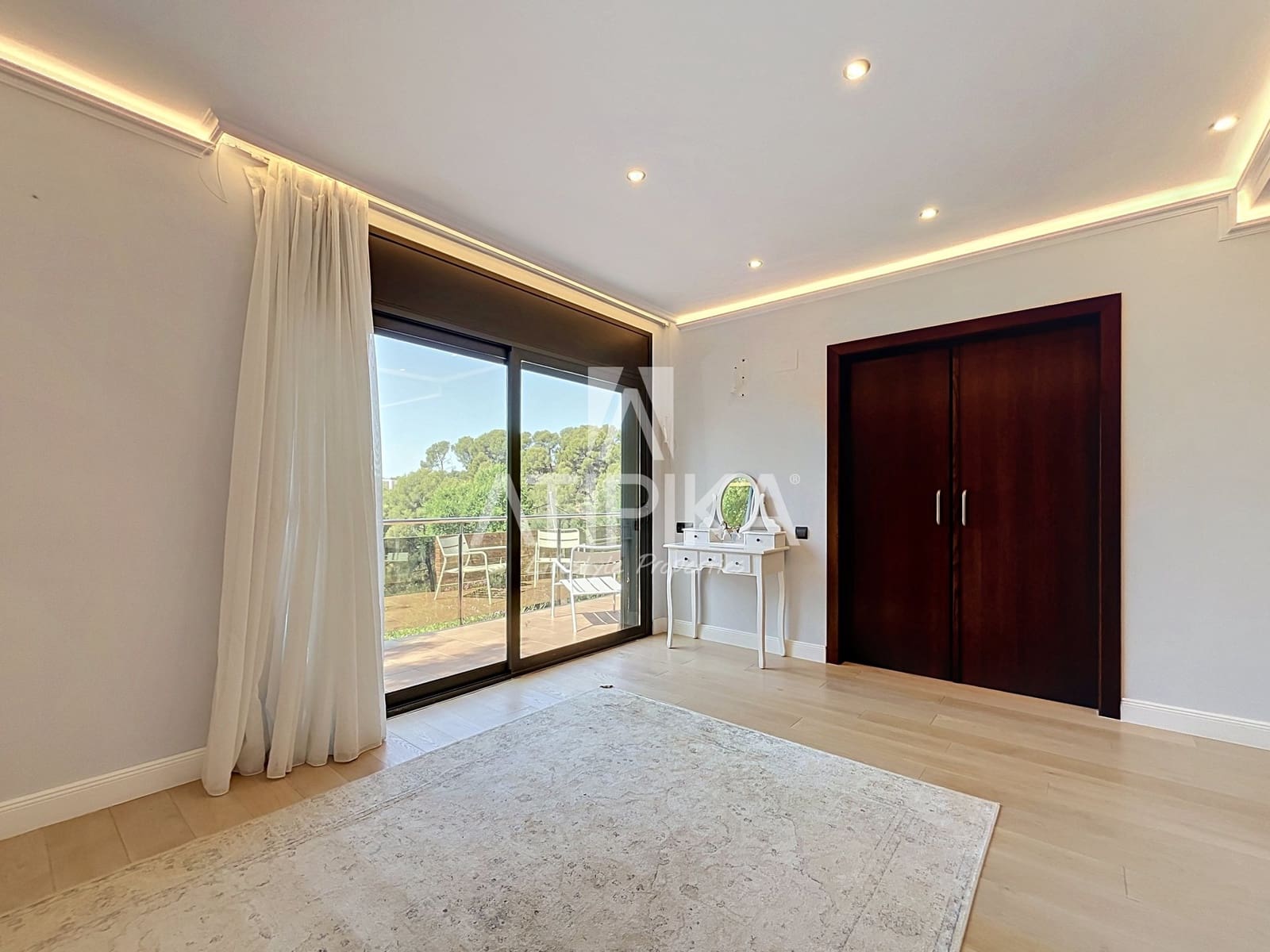 5 makuuhuone Huvila myytävänä paikassa Castelldefels mukana uima-altaan - 1 650 000 € (Ref: 9941310)