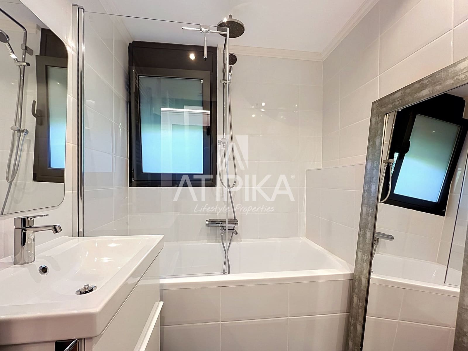 5 makuuhuone Huvila myytävänä paikassa Castelldefels mukana uima-altaan - 1 650 000 € (Ref: 9941310)