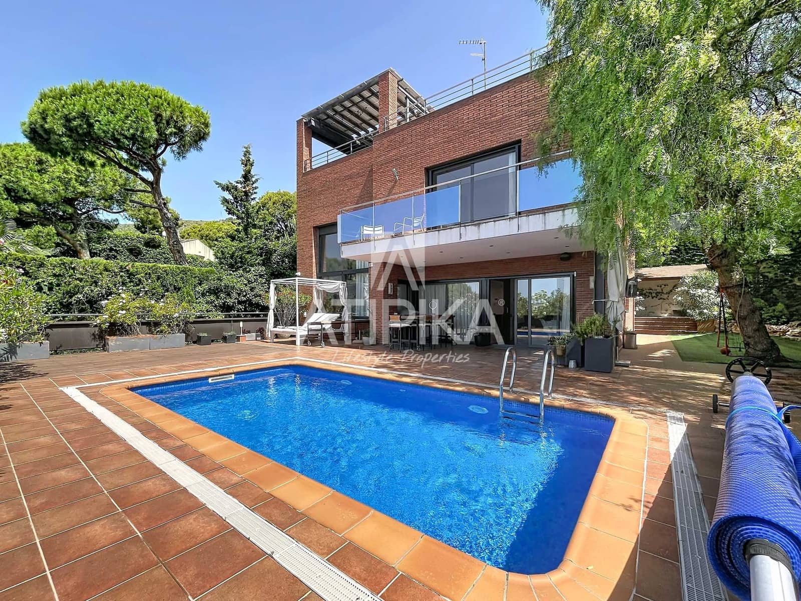 5 makuuhuone Huvila myytävänä paikassa Castelldefels mukana uima-altaan - 1 650 000 € (Ref: 9941310)