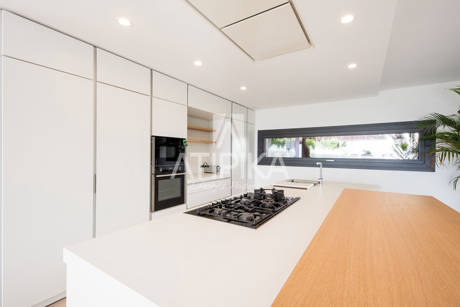 6 sovrum Villa till salu i Castelldefels med pool - 3 600 000 € (Ref: 9941313)
