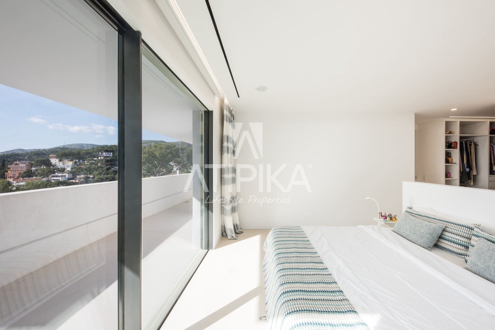 6 sovrum Villa till salu i Castelldefels med pool - 3 600 000 € (Ref: 9941313)