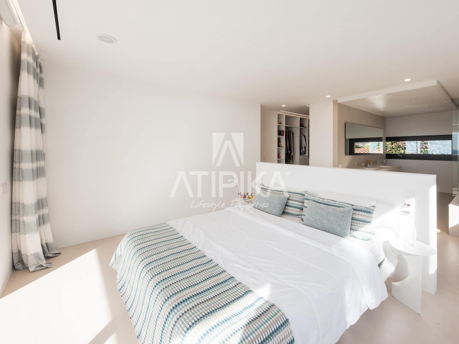6 sovrum Villa till salu i Castelldefels med pool - 3 600 000 € (Ref: 9941313)
