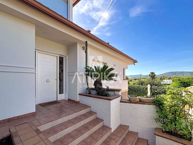 5 soverom Villa til salgs i Sant Pere de Ribes med svømmebasseng - € 897 000 (Ref: 9941314)