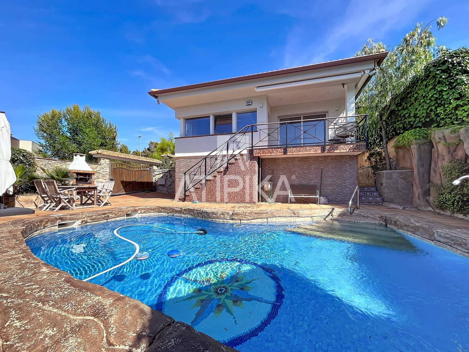 5 soverom Villa til salgs i Sant Pere de Ribes med svømmebasseng - € 897 000 (Ref: 9941314)