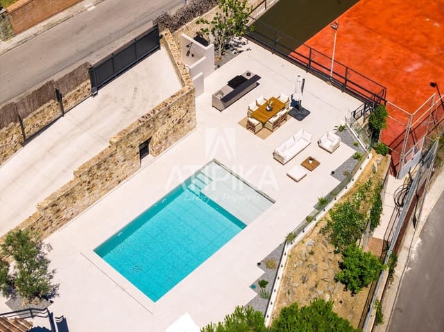5 sovrum Villa till salu i Premià de Dalt med pool - 2 980 000 € (Ref: 9941315)