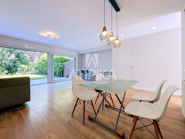 4 soverom Villa til leie i Gavà med svømmebasseng garasje - € 6 000 (Ref: 9941316)