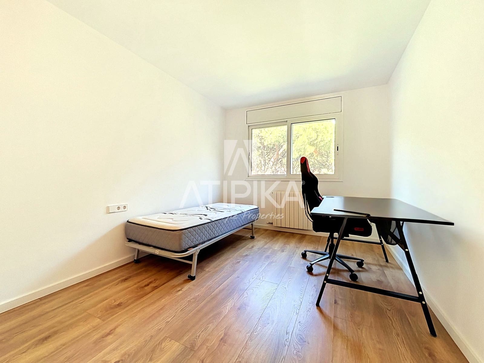 4 bedroom Villa for rent in Gava with pool garage - € 6,000 (Ref: 9941316)
