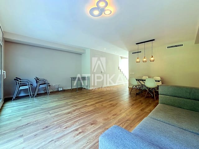 4 soverom Villa til leie i Gavà med svømmebasseng garasje - € 6 000 (Ref: 9941316)