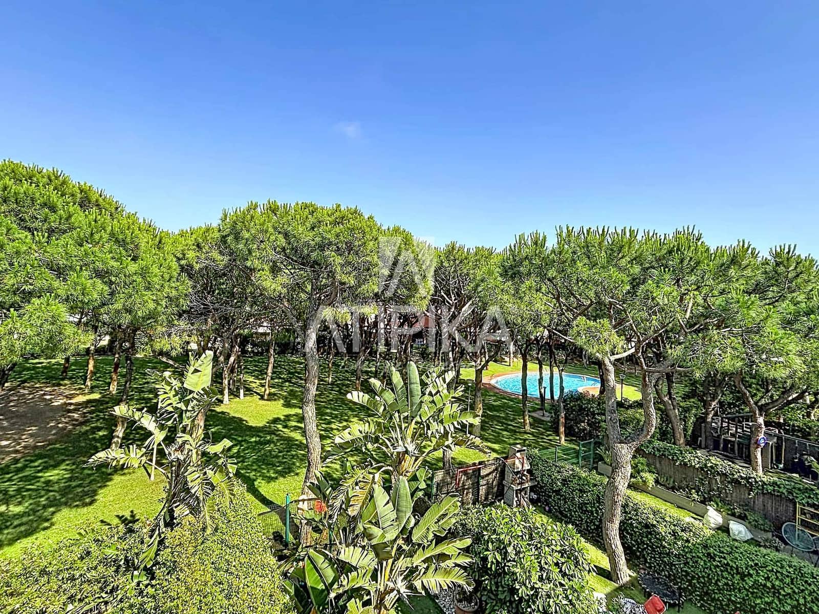 4 bedroom Villa for rent in Gava with pool garage - € 6,000 (Ref: 9941316)